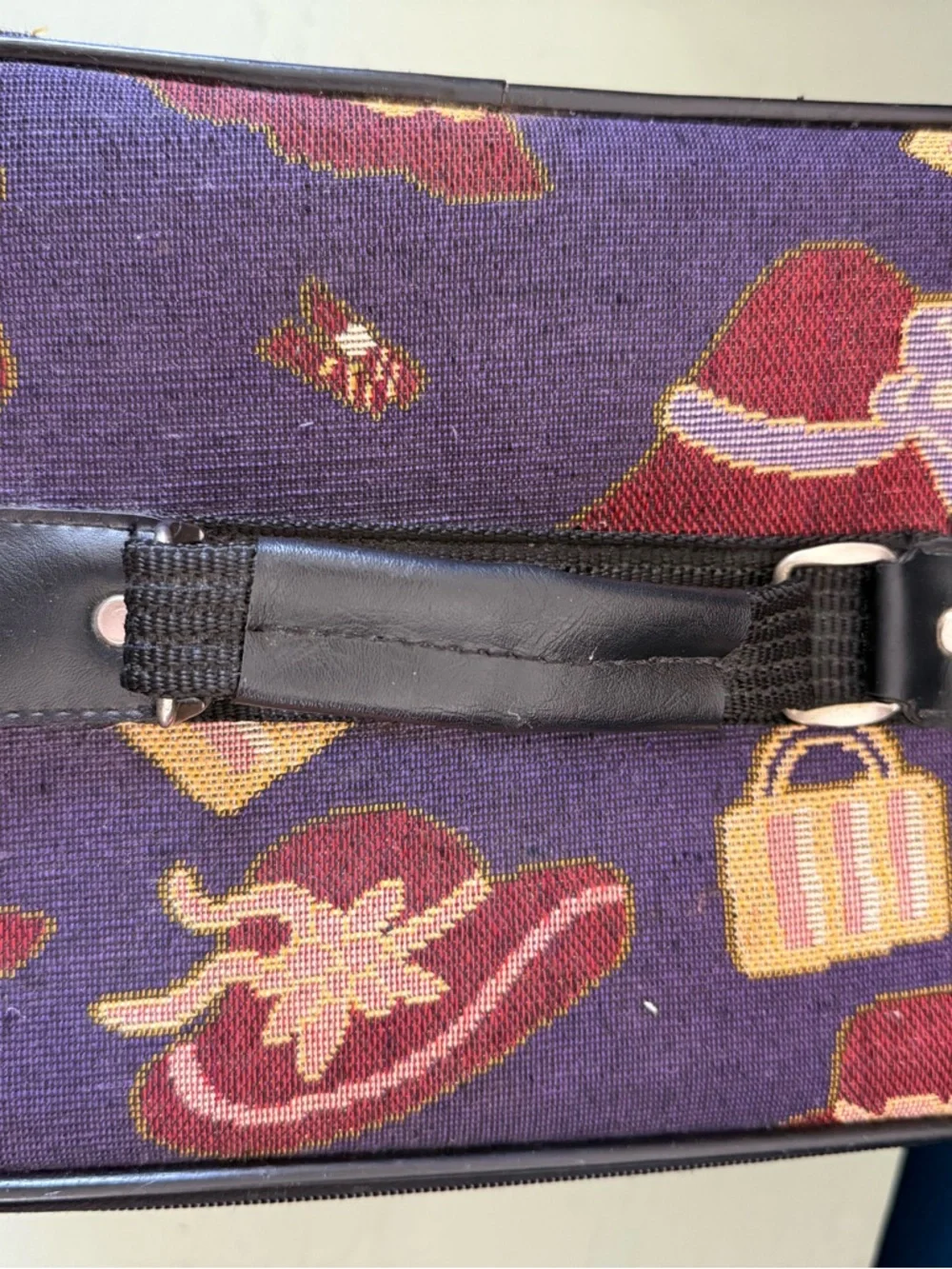 Vintage Pioneer Express Tapestry Train Vanity Makeup Case Hats Shoes Fashion